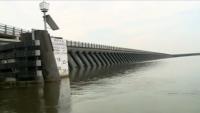 Imagine atasata: nc_new_levees_150825.jpg